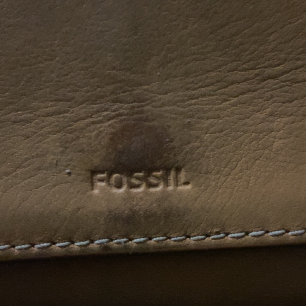 Fossil Logan Clutch Wallet - image 7